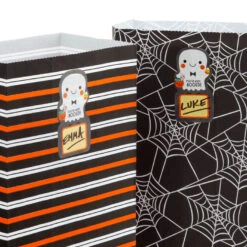 Hallmark You've Been Booed 30-Pack Halloween Paper Goodie Bags With Stickers -Hallmark Sales Store Assorted Halloween Paper Goodie Bags With Stickers 5HGB1886 04