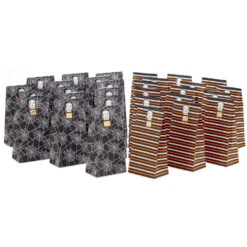 Hallmark You've Been Booed 30-Pack Halloween Paper Goodie Bags With Stickers -Hallmark Sales Store Assorted Halloween Paper Goodie Bags With Stickers 5HGB1886 05