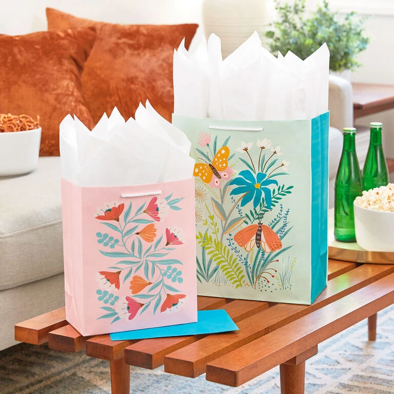 Hallmark Assorted Floral And Solid 8-Pack Medium And Large Gift Bags 3 Hallmark Assorted Floral And Solid 8-Pack Medium And Large Gift Bags - Image 2