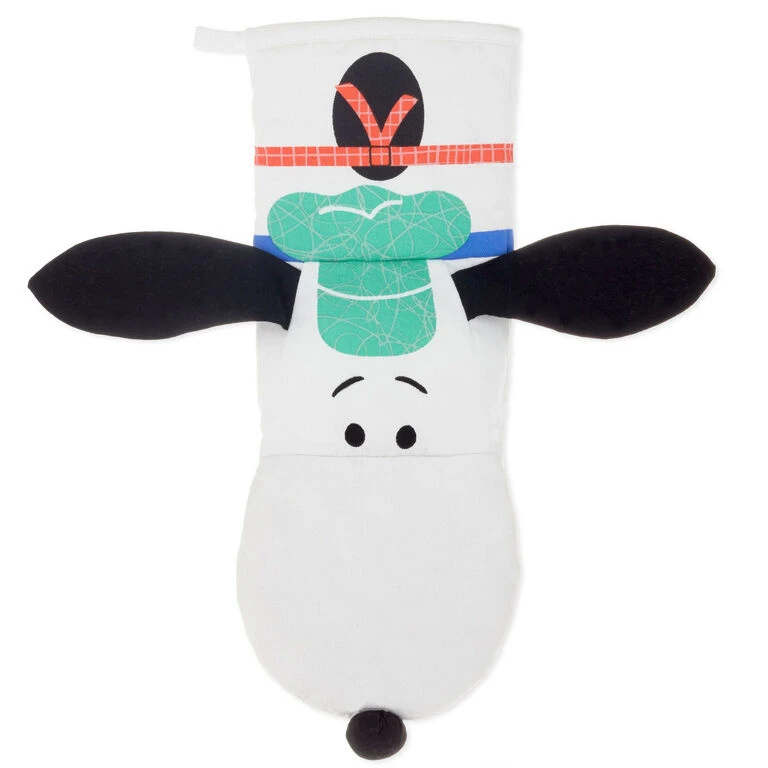 Hallmark Peanuts® Chef Snoopy Oven Mitt 3 Hallmark Peanuts® Chef Snoopy Oven Mitt
