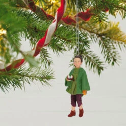 Hallmark Star Wars: Obi-Wan Kenobi™ A Princess And Her Droid Ornament 9 Hallmark Star Wars: Obi-Wan Kenobi™ A Princess And Her Droid Ornament -Hallmark Sales Store Princess Leia Girl and Droid Lola Keepsake Ornament 2199QXE3297 02