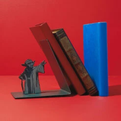 Hallmark Star Wars™ Yoda™ Metal Bookend 7 Hallmark Star Wars™ Yoda™ Metal Bookend -Hallmark Sales Store Star Wars Yoda Metal Bookend 1SHP4106 02