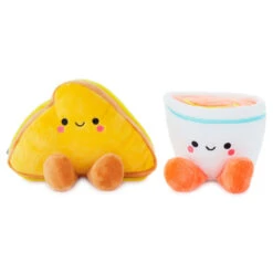 Hallmark Better Together Tomato Soup And Grilled Cheese Magnetic Plush, 5" 7 Hallmark Better Together Tomato Soup And Grilled Cheese Magnetic Plush, 5" -Hallmark Sales Store Tomato Soup and Grilled Cheese Magnetic Plush 1KID2089 03