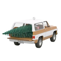 Hallmark All-American Trucks 1973 Chevrolet® Blazer® 2023 Metal Ornament 13 Hallmark All-American Trucks 1973 Chevrolet® Blazer® 2023 Metal Ornament -Hallmark Sales Store Vintage Chevy Blazer Truck Keepsake Ornament 2199QXR8159 06