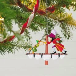 Hallmark Disney Peter Pan 70th Anniversary Swashbuckling Showdown Ornament 12 Hallmark Disney Peter Pan 70th Anniversary Swashbuckling Showdown Ornament -Hallmark Sales Store disney peter pan 70th anniversary swashbuckling showdown ornament 5 33074951684280