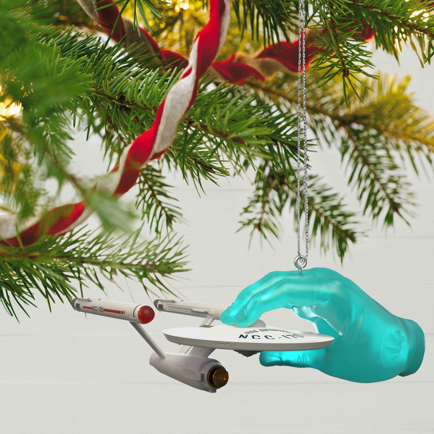 Hallmark Star Trek™ The Hand Of Apollo Ornament 4 Hallmark Star Trek™ The Hand Of Apollo Ornament - Image 2